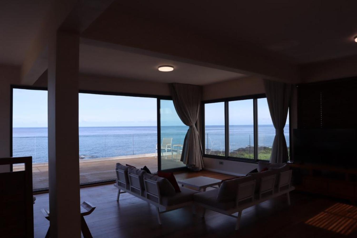 Apartamento Oceans Luxury Oceanfront Apart Sunset View With Pool Flic-en-Flacq Exterior foto