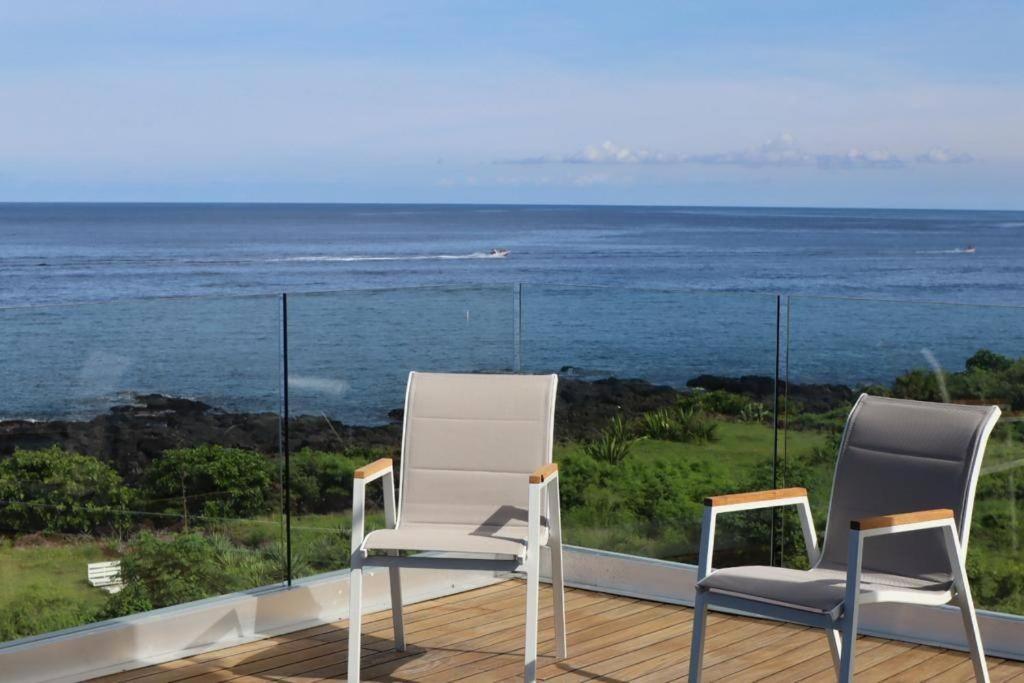 Apartamento Oceans Luxury Oceanfront Apart Sunset View With Pool Flic-en-Flacq Exterior foto