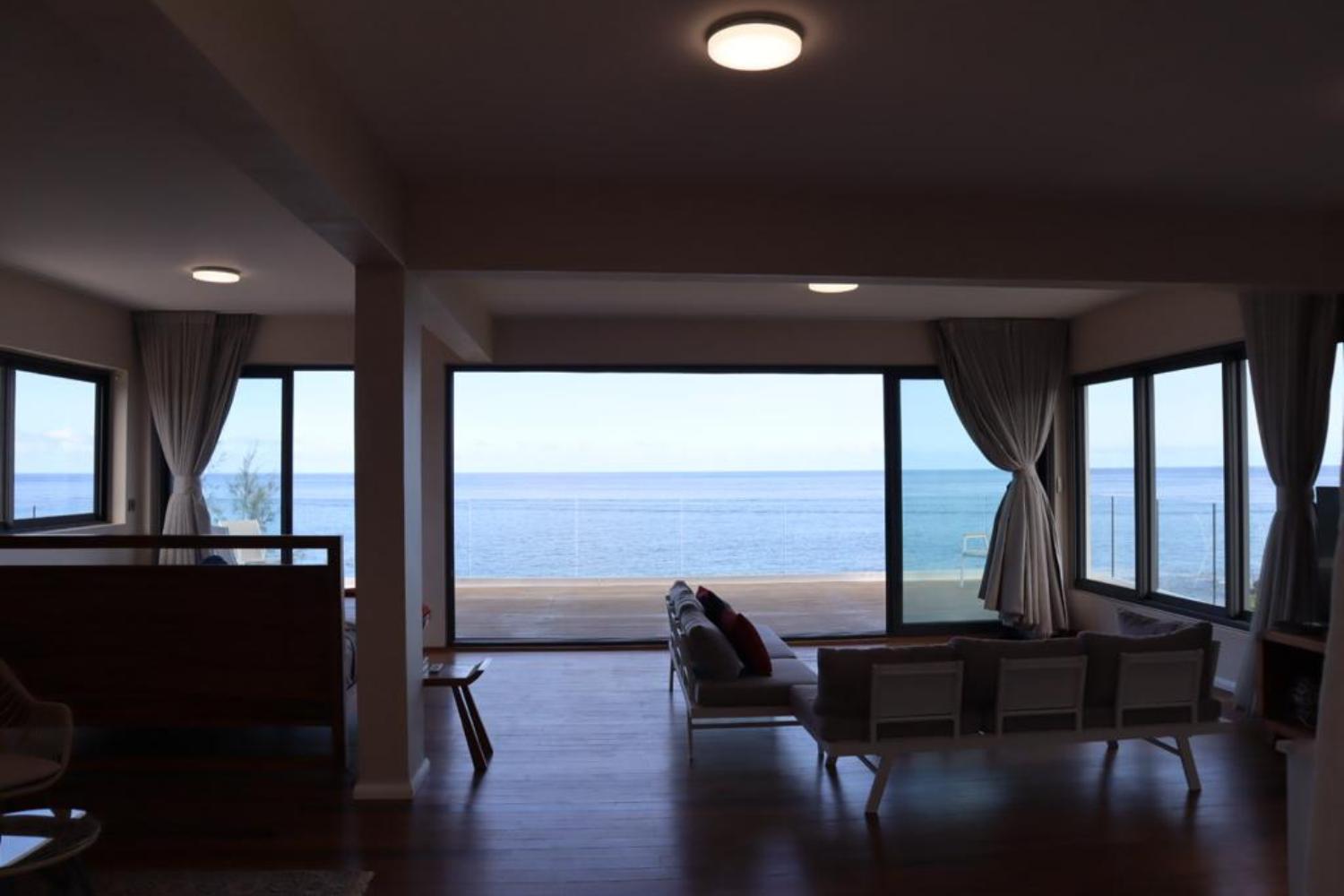 Apartamento Oceans Luxury Oceanfront Apart Sunset View With Pool Flic-en-Flacq Exterior foto