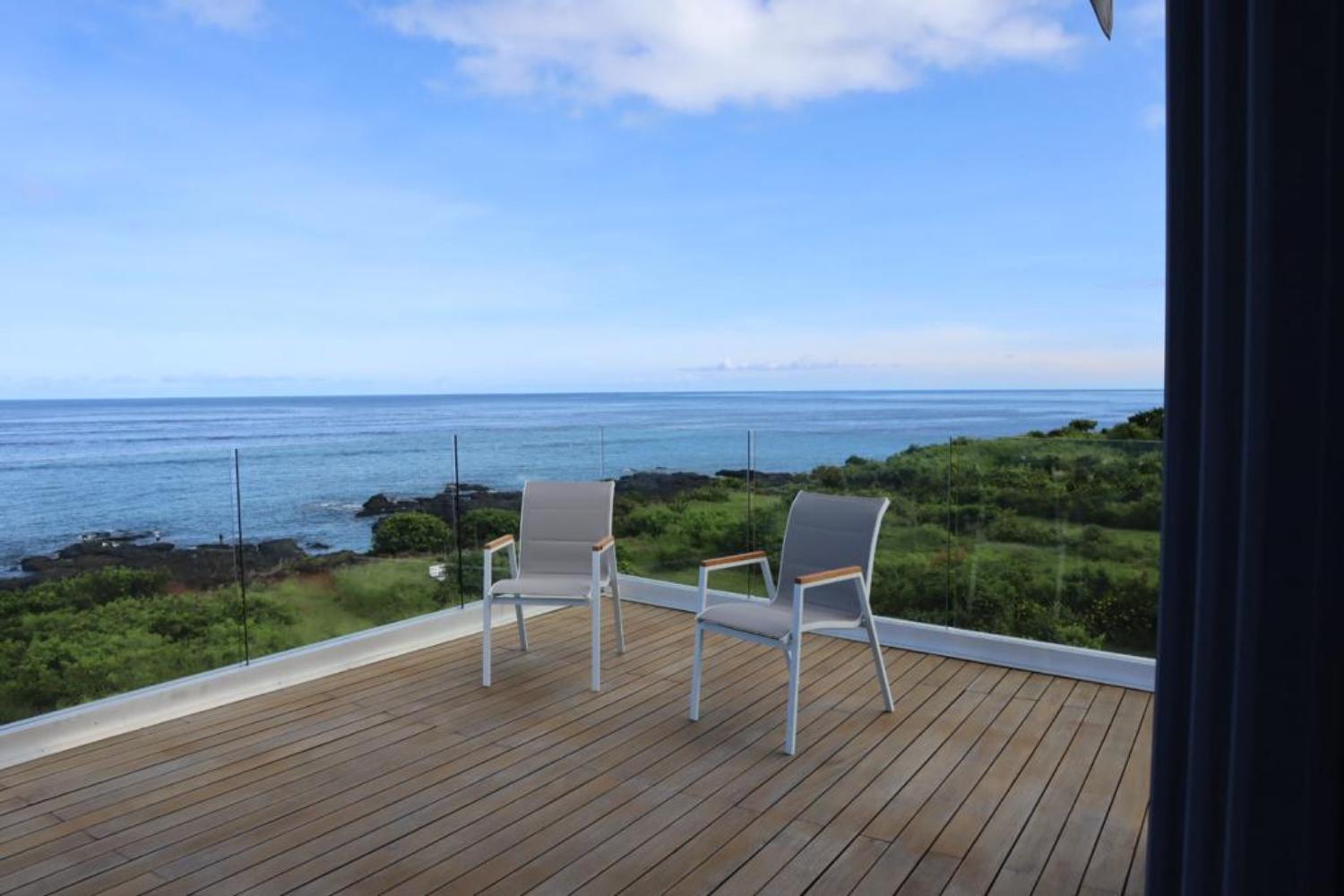 Apartamento Oceans Luxury Oceanfront Apart Sunset View With Pool Flic-en-Flacq Exterior foto