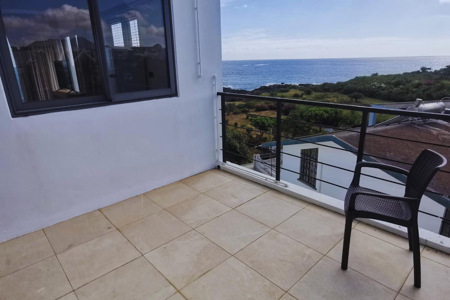 Apartamento Oceans Luxury Oceanfront Apart Sunset View With Pool Flic-en-Flacq Exterior foto